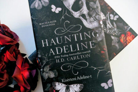 Haunting Adeline könyvborító